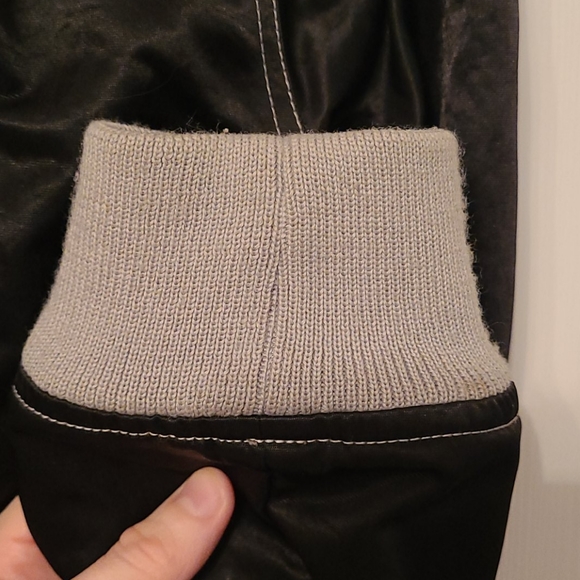 Guess Bomber Jacket - Picture 7 of 8